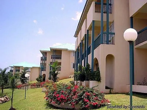 Cardiff Hotel And Spa Runaway Bay