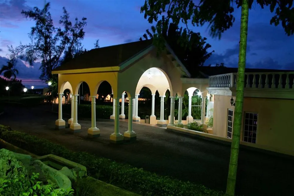****  Cardiff Hotel And Spa Runaway Bay Jamaica